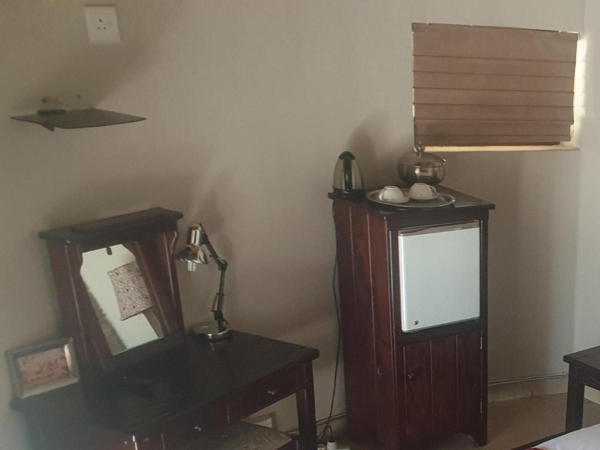 La Rochelle Lodge Namibia 추메브 외부 사진