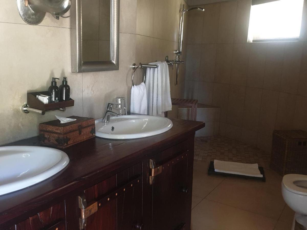 La Rochelle Lodge Namibia 추메브 외부 사진