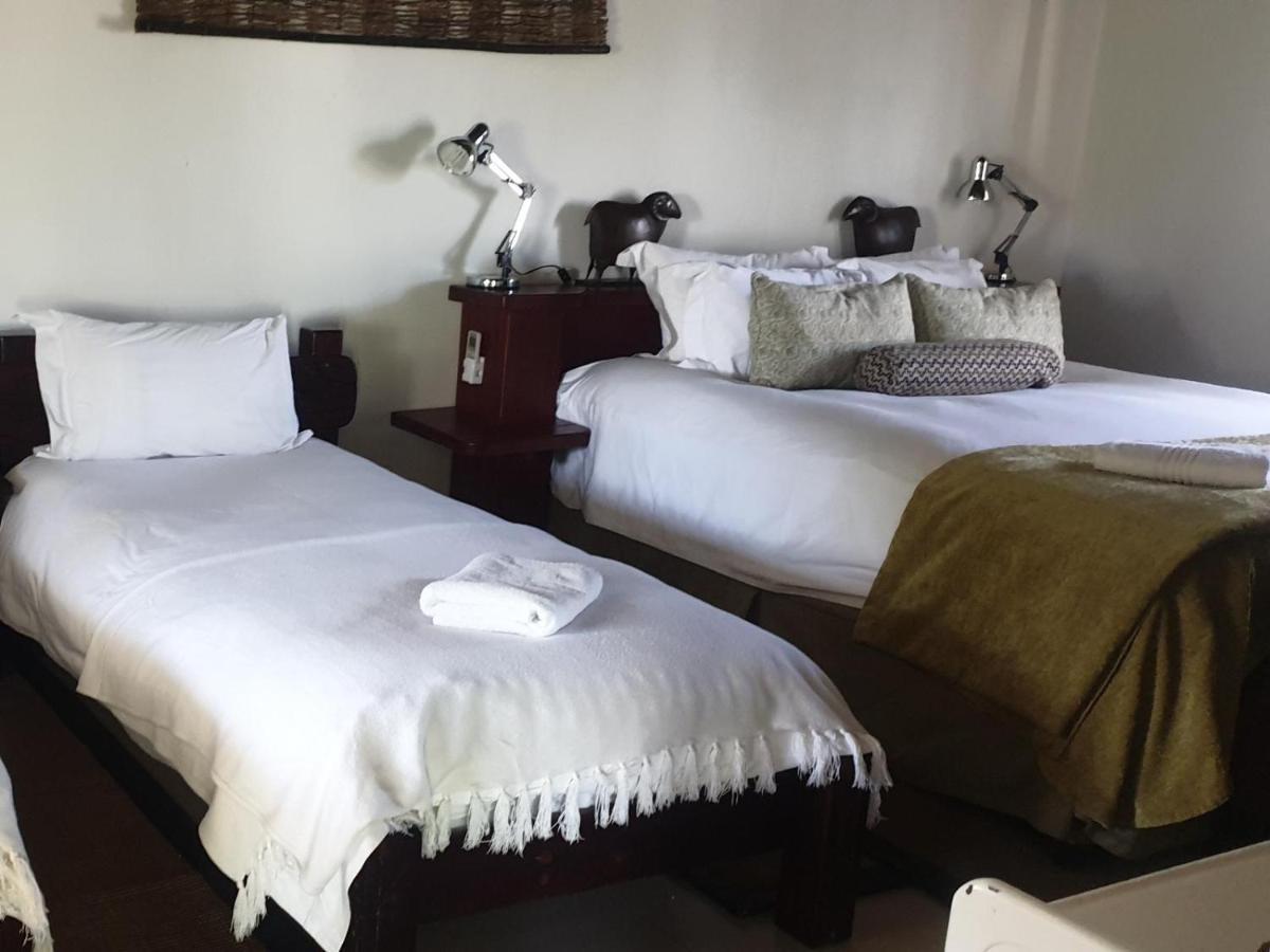 La Rochelle Lodge Namibia 추메브 외부 사진