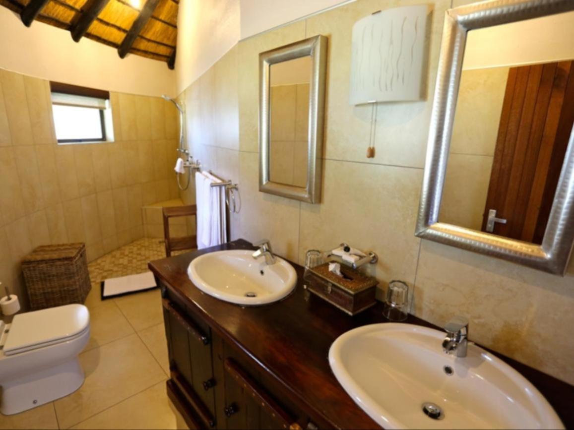 La Rochelle Lodge Namibia 추메브 외부 사진